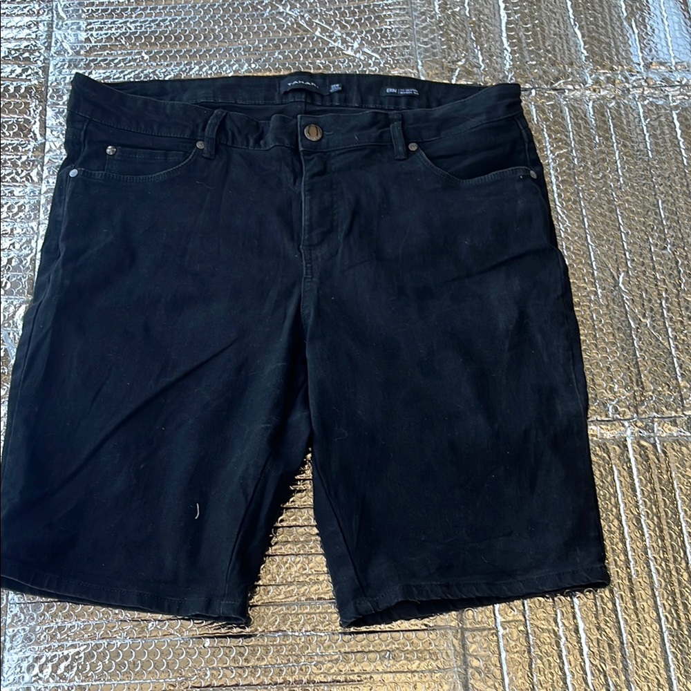 Tahari Men's Black Denim Shorts